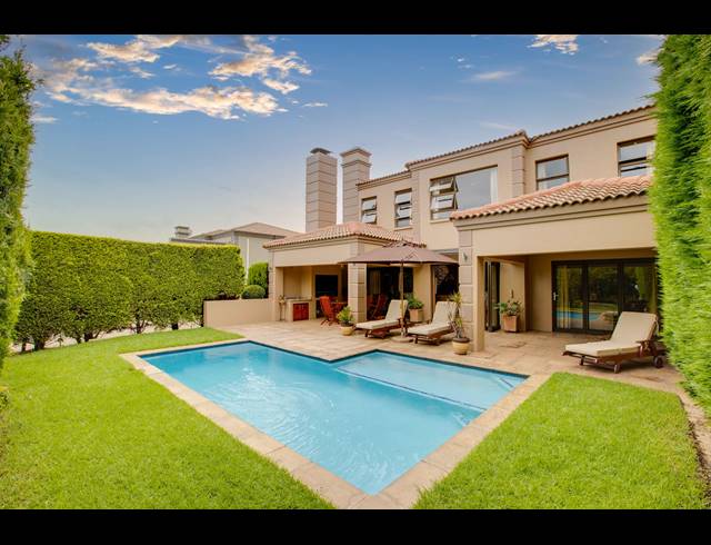 3 BEDROOM HOUSE TO LET IN BROADACRES